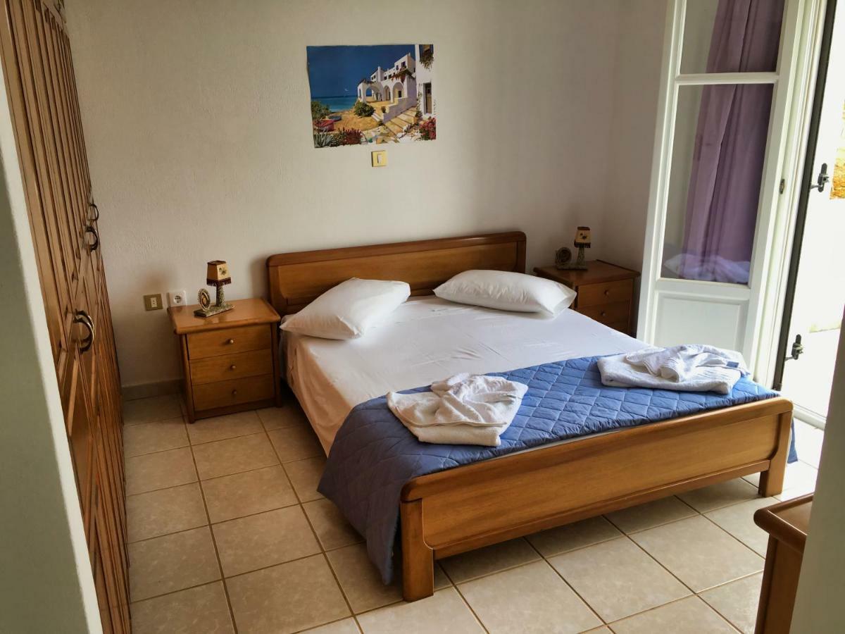 Anthoula'S Sea View Apartment Piso Livadi Exterior foto
